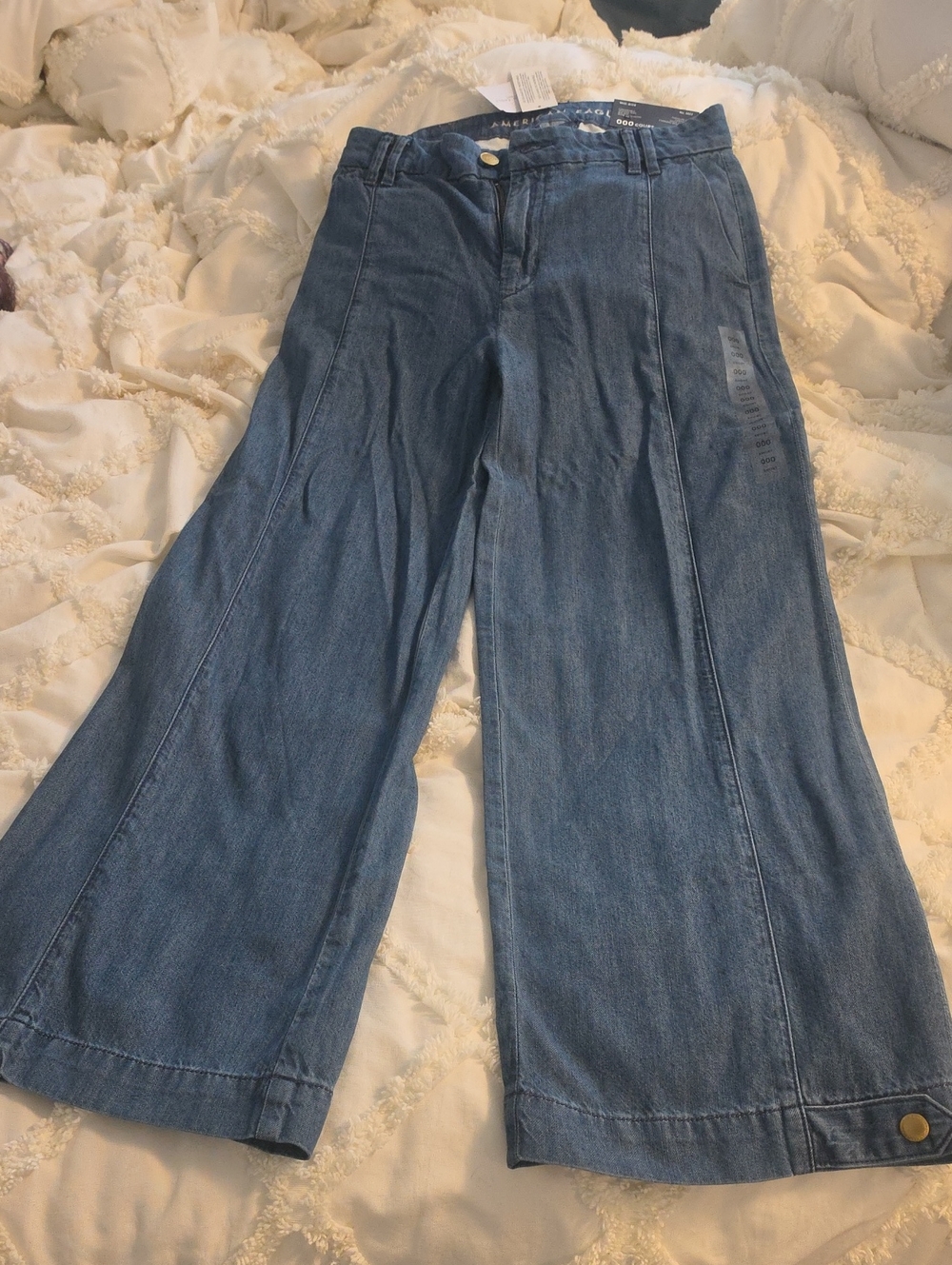 American Eagle Outfitters Wide-Leg Denim Jeans in Medium Blue